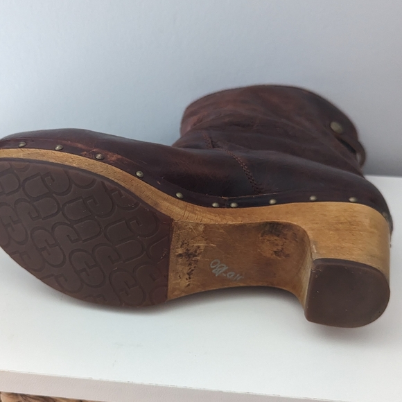 Women's UGG Brown Leather Sherpa Lined Boots Wooden Heel Size 10 - Picture 2 of 8